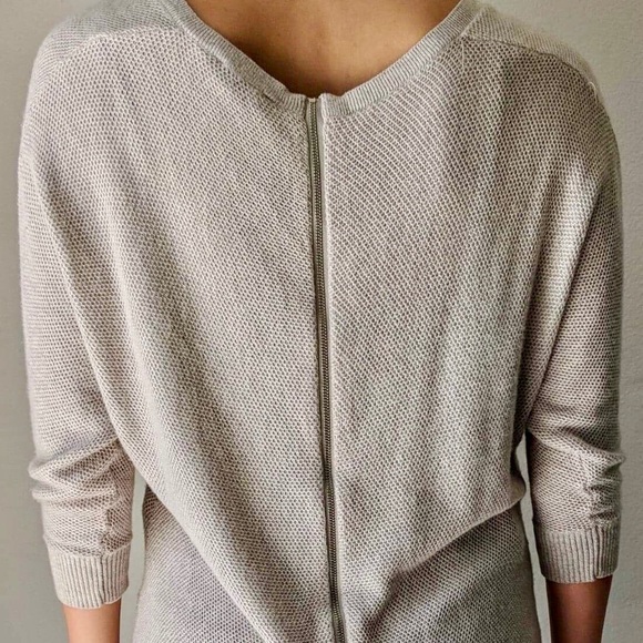 Express Sweaters - Express Beige 3/4 Sleeve V-Neck w/Zipper back - XS